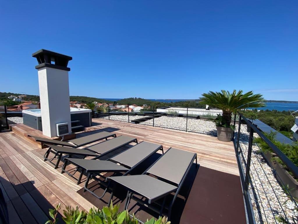 Luxury Villa Aruna Pula Exterior photo